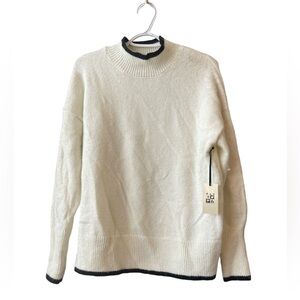 NWT MAX STUDIO FUZZY COZY SWEATER